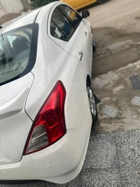 سني هندي بليته زركة موديل ٢٠٢٠ ماشيه ٦٣ بدون حادث وصبغ على وضع الشركة ...