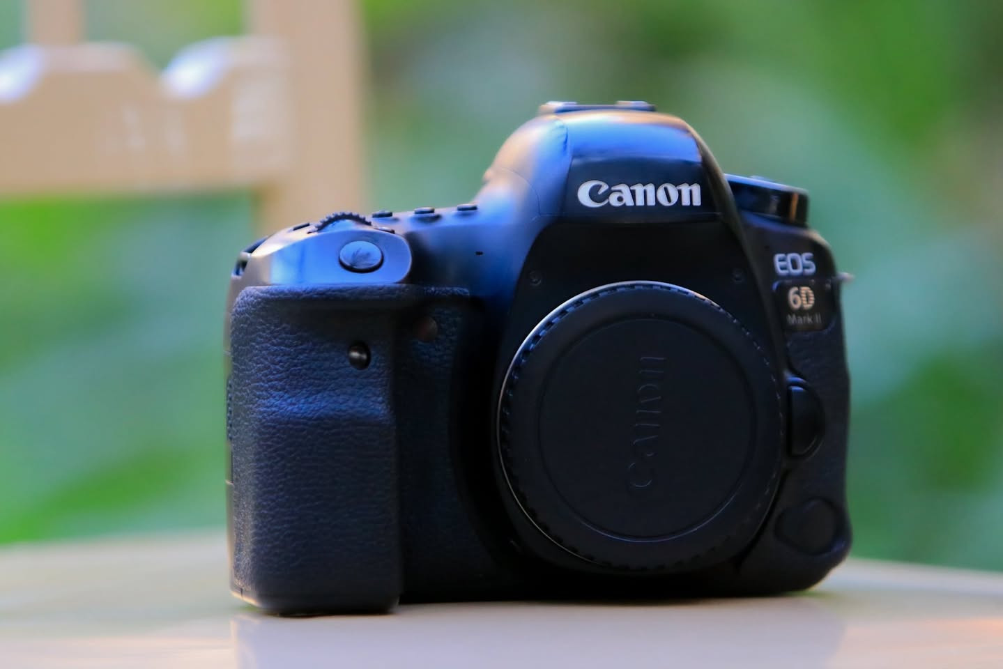 كانون سكس دي مارك تو
عدسه 70-200 فتحه 2:8 إصدار اول تك
مليون و٦٠٠ وبيهن مجال 
شراي اتصل ‭٠٧٨١ ٢٢١ ٩٣٢٢‬
