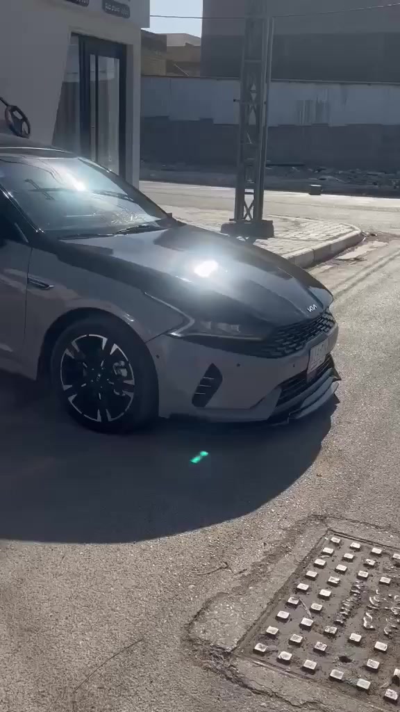 K5 2021 gt lin سمنتي
مكينه ١٦٠٠ تيربو
فول مواصفات ١/١ 
خمس قطع 
معوقين واسط
ماشيه 85 الف كيلو
بعد سنه وينفك الحجز 
مكلف لنشر رقم صاحب السياره 

0772 713 2866
