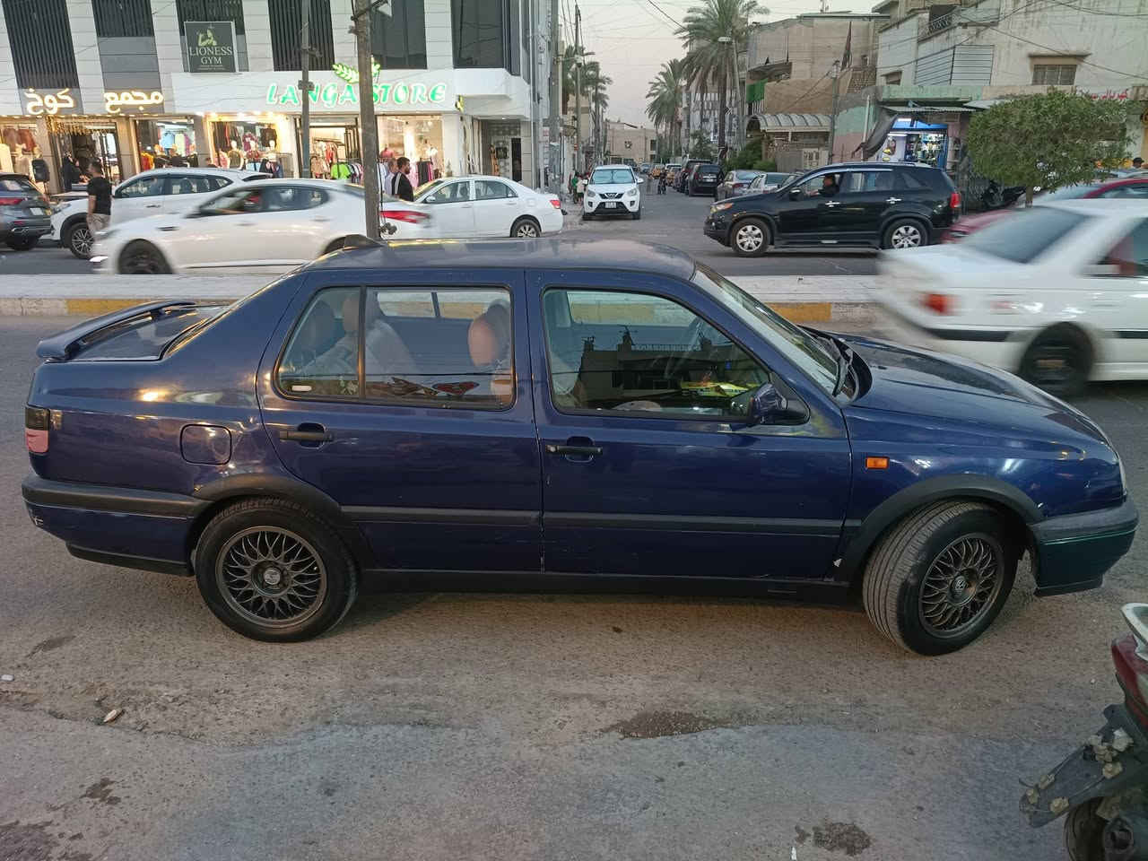 كولف لبيع
سته سلندر 
تبريد شغال
كير جديد
مكان / بغداد الحريه 
سياره باسمي 
رقم نكليزي
***********
