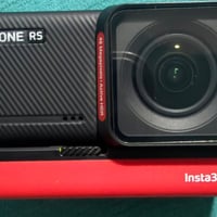 Insta360 One RS • عدسة ٣٦٠ • مع ملحقات