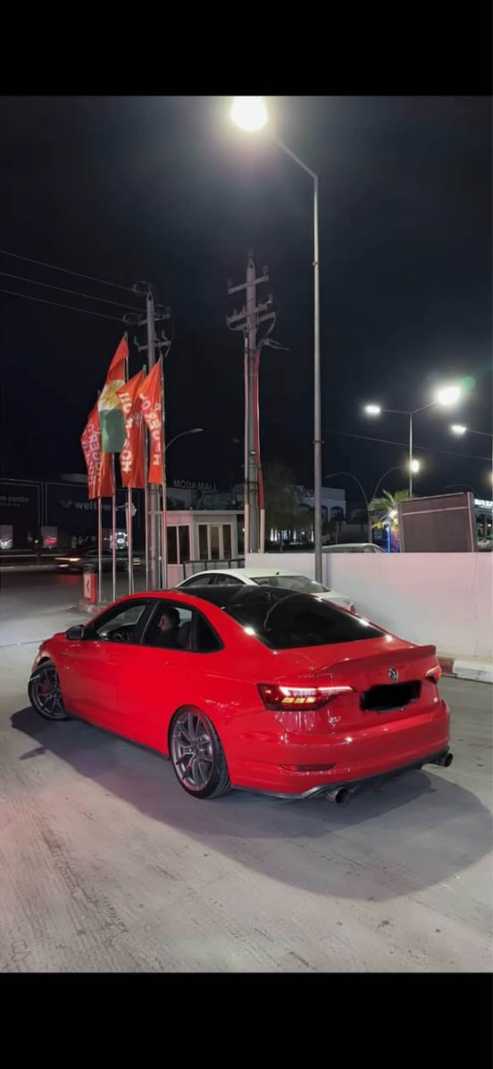 Volkswagen jetta gli
Model _2021
Ger 3adii🕹️🕹️
58 hazar mile roiya
2 dargai lay sakn biladi goraya kamak naw dargay boyaxa 
Erbage hamu ba shart 
Kaml kaml ashyay lasara barmajai (5 mapa)
( kuler - downpipe - gzoz marka AWE control - aflanja reacing - banj reacing - lafi sport - tayau well race (19) - filter AEM - charge pipe - inlate turbo - sukan forged sor + kavar erbage forged sor + trisha voliome forged sor - klaj reacinge - awena carbon fiber i aslll ) tkayaa tkaya har kasak mushtarya lo s3r tel bkaa mushtari ni mallaka mashchena lagal rezm bo hamu layak ♥️ أربيل, العراق


**إذا كنت صاحب هذا الإعلان وتريد حذفه لأي سبب، رجاءا أرسل رسالة إلى الدعم الفني**