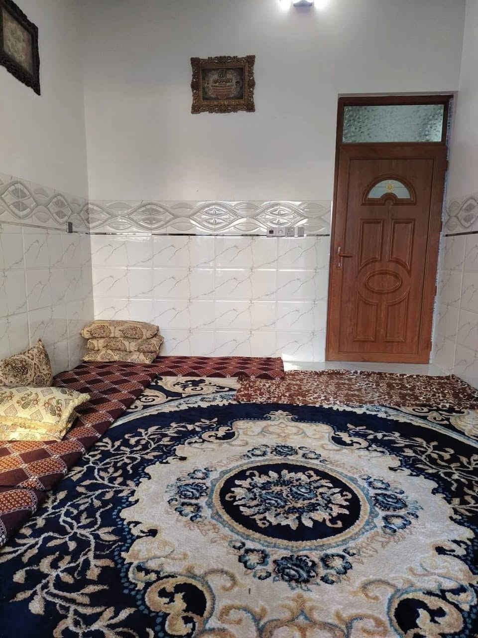 دار للبيع موصل حي الانتصار شارع 60 مقابيل أسواق الشريف ✅ مساحه 110 متر ✅ قرفتين نوم وهول واستقبال ومطبخ وصحيات ومشتملات وبيتونه ✅ سند طابو الزهور شرط التحويل ملك صرف ✅ للاستفسار الاتصال على الارقام التاليه ✅ *********** ✅ *********** واتساب ✅✅
