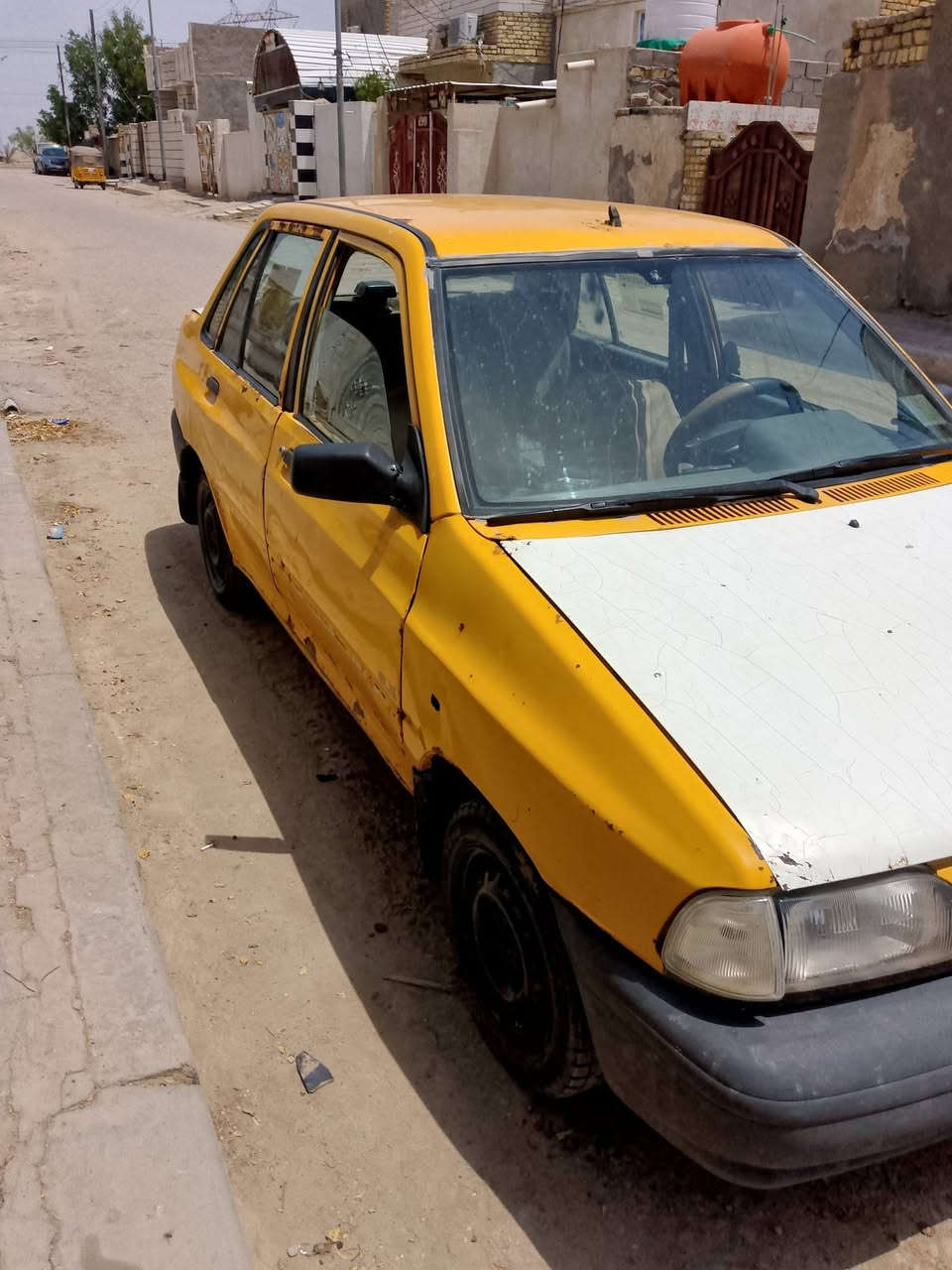 سايبه اللبيع موديل ٢٠٠٩ مكينه اوكير اومشط جدد ولباقي كوم حديد بس راعي سعر ١٠ أو بيه مجال تليفون صاحب السياره ***********
