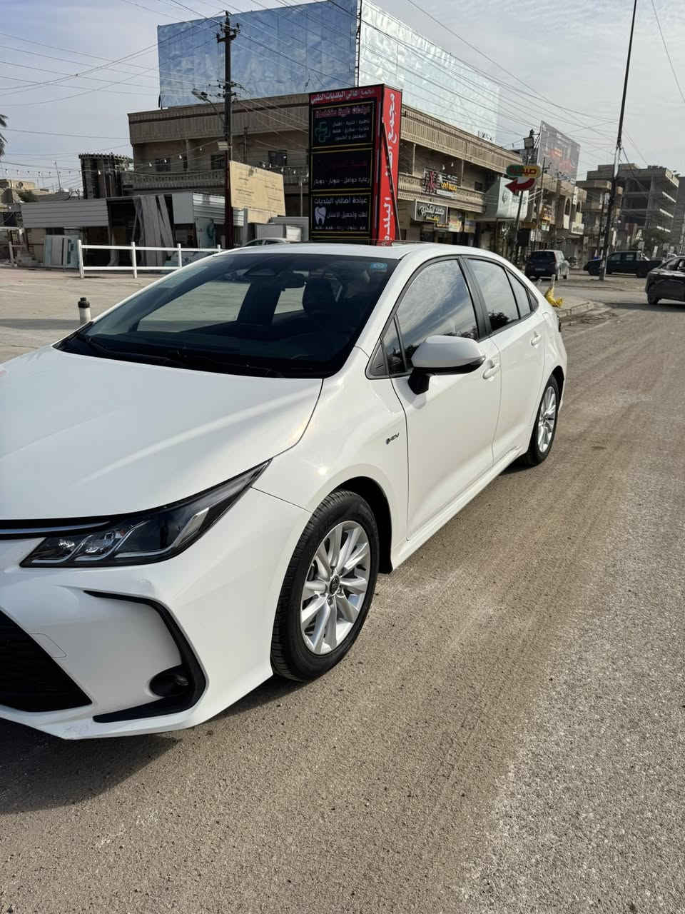 السلام عليكم 
كورلا (2025) هايبرد شكل الخليجي 
رقم بغداد 
ماشيه (7000)الف 

المواصفات 👇

🔵محرك 1.8 لتر VVT هايبرد
🔵كشنات جلد
🔵داخل اسود
🔵كير بوكس اوتوماتيك 6 سرع 
🔵دخول ذكي و تشغيل ( بصمة ) 
🔵شاشة apple car play and android auto
🔵كامرة خلفية 
🔴رادار تحديد مسار ومانع تصادم ‼️
🔵 دشبول ديجتال 
🔵تبريد قطعتين 
🔵 فتحة سقف ( سلايد روف )
🔵 لايت أمامي وبروجكتر  LED ‼️
🔵 بك لايت LED‼️
🔵 تحكم ستيرين 
🔵 اوتو لايت
🔵 اوتو هولد
🔵 نظام ABS 
🔵هاند بريك كهرباء 
🔵نظام التحكم بالانارة الخارجية
🔵 اشاير بالمري
🔵حساس ضغط الاطارات
🔵 وضعيات قيادة 
🔵مانع انزلاق

مكان السياره بغداد 

السعر (164$) 
للاستفسار : ***********
