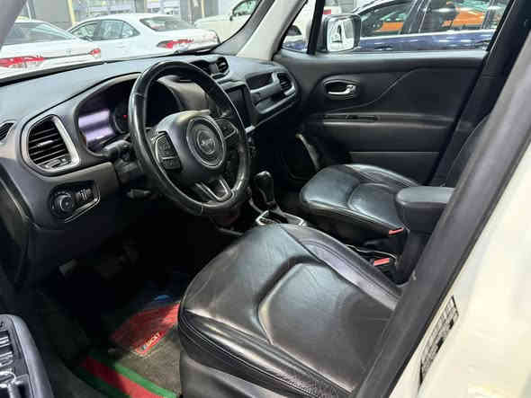 سعر_مناسب جدا 
اسم السيارة : جيب رينكيد
الفئة : ليمتد
 الموديل : 2021
اللون : ابيض
اللوحة : دهوك باسمي
السعر : ١٣٨$$ورقة
حادث السيارة : السيارة بي باب وجملوغ 
بدون دواخل  
_____________________
الــمــواصــفـــات  فول عدا الفتحة:-
{1} بصمة تشغيل + ابواب
{2} شاشة كبيرة  
{4} انضمة قيادة : اوتو/ رمال/ ثلوج/ طين
{6} كامرة خلفية دوارة مع الستيرن 
{7} لد نهاري 
{8} ويل كروم 
{9} سايد بريك بصمة 
{10} مانع انزلاق 
{11} فول تحكم ستيرن 
{12} جام اوتو يصعد دكمة وحدة وينزل كذلك
{13} منافذ USB
كشنات جلد 
كشنات تدفية
سترين تدفية
فورويل 
للإستفسار الإتصال على
***********
***********
