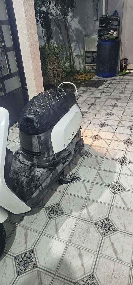 دراجه بوليس يابني رمبه مامفتوحه كله مختمه دراجه 100/100 معروضه 650 وبيه شي بصيط لي يحب يتصال ***********
