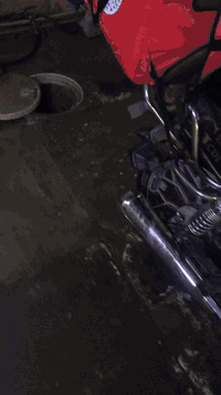 سلام عليكم :مرخصت الادمن
دراجه ايراني للبيع موديل2024بصمه الله شاهد الدراجه جديده برغي ما متوح بيهة اوراق كامله 
السعر700وبيهة مجال
***********واتساب
