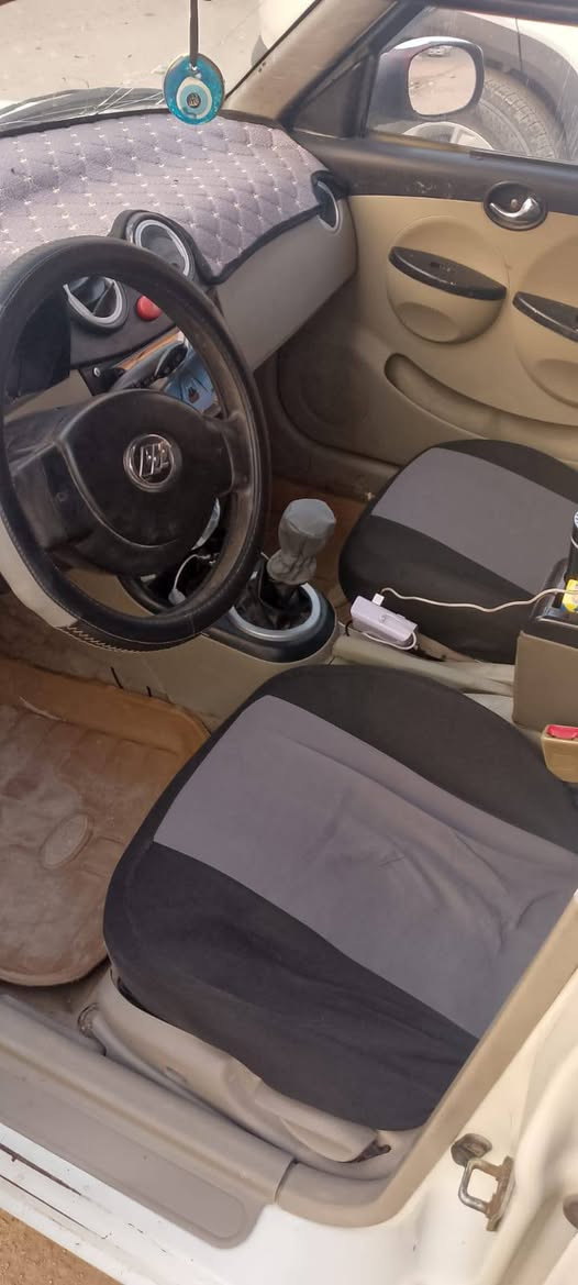 للبيع ليفان ١٣ 

كما موضح بالصورة ضربتها مال جناي 

السنويه صالحه 2026 

مالكها بابل مكاني بابل مركز 

السعر ٤٠ سياره نضيفه

للاستفسار والتواصل ***********
