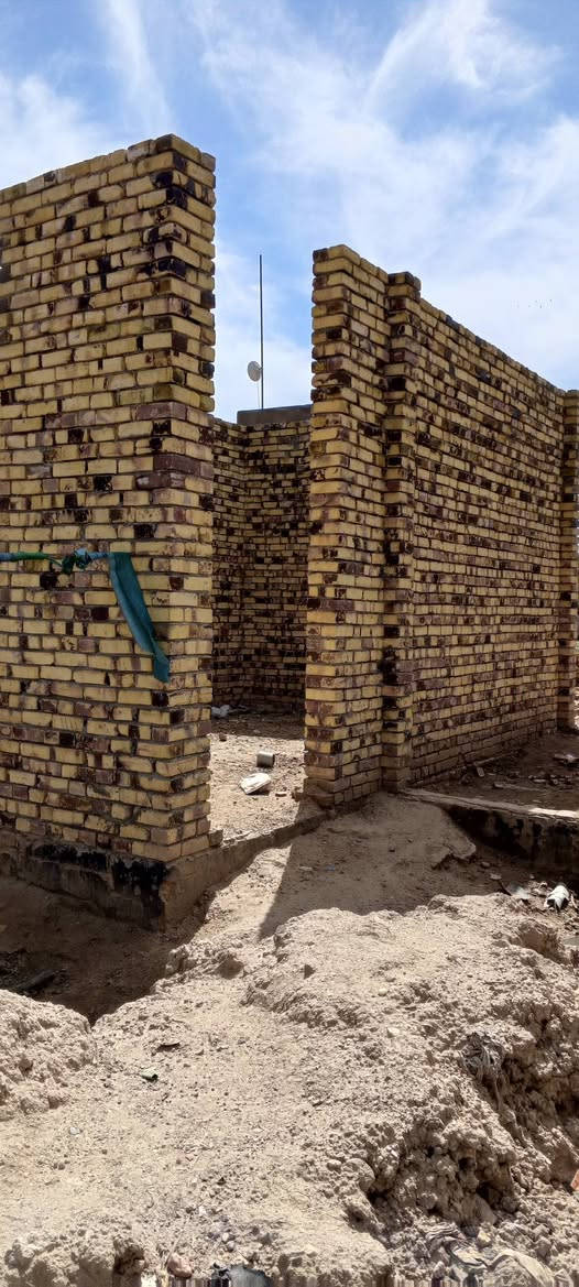 هيكل للبيع طابو زراعي سند 25 المساحة 200م العنوان الحمزة الغربي شارع شريفات توجد فيه خدمات ماء وكهرباء وتبليط فيه غرفتين وصاله ومطبخ واستقبال وصحيات داخلية وخارجية السعر 28 الاستفسار الاتصال على الرقم ***********
