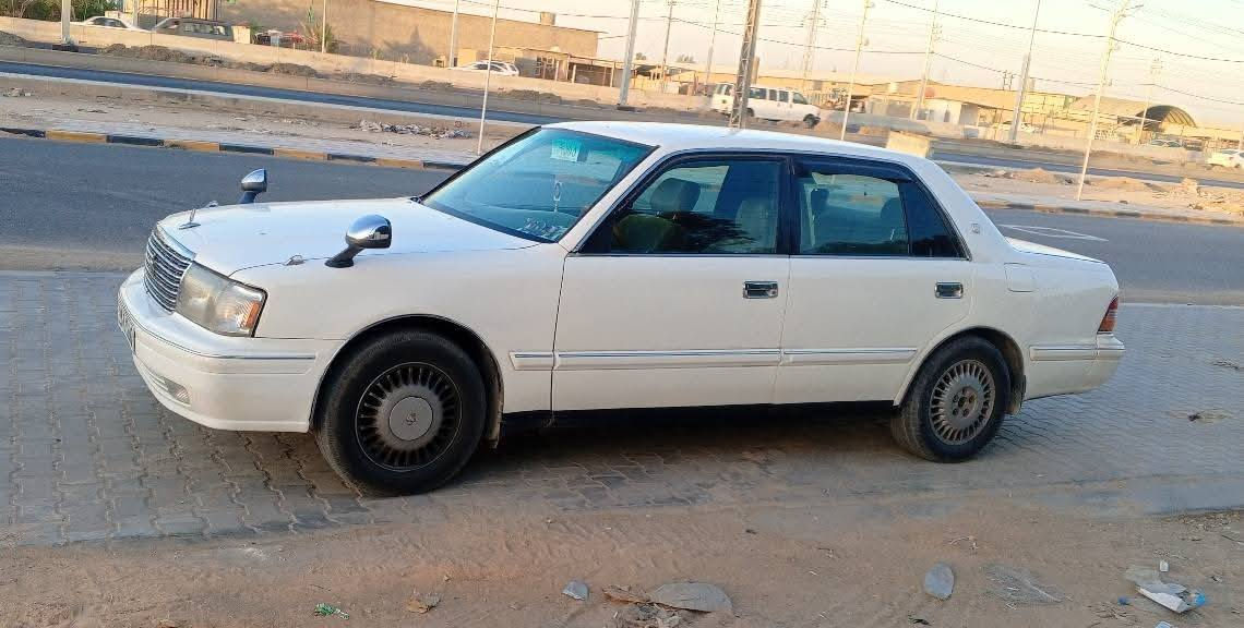 السلام عليكم سياره راس الثور تكم رقم دولي بيها منظومه غاز مكينه اثنين او نص كير المكينه مكفولات بيع ومراوس سياره بيها ضربه بالجنطه
مكانها النجف السعر 72 وبيها مجال 

الاستفسار على هذا الرقم ***********
