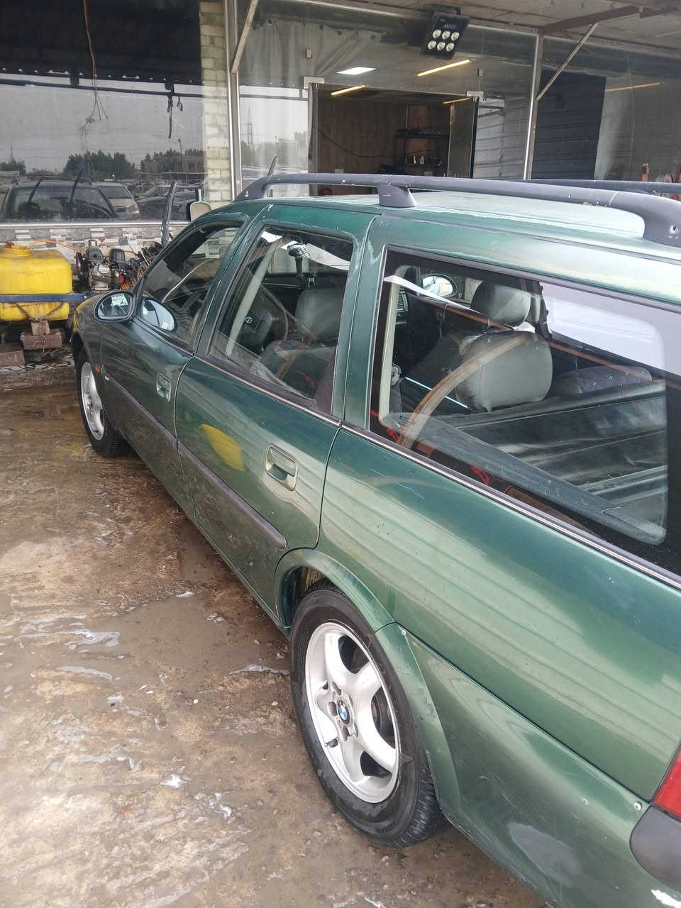 اوبل فكترا تبريد أوتو ماتيك  موديل ٩٧  حجم مكينه ٢٠٠٠ السعر 49 مكاني البياع ورقمي ***********
