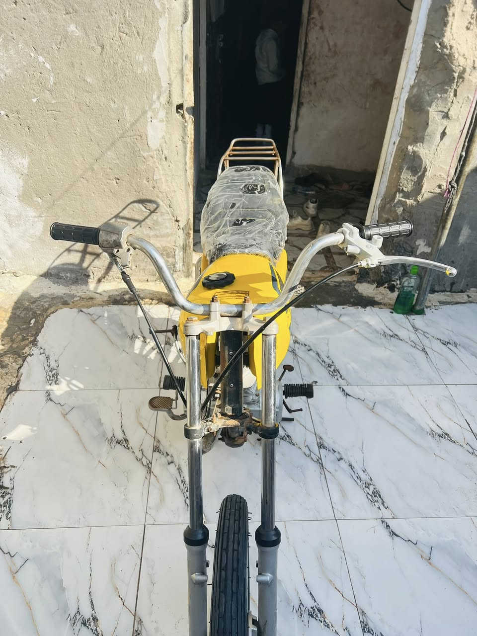 سلام عليكم ‏دراجة للبيع نظيفة السعر 300 مكان بصره 5ميل *********** ￼
