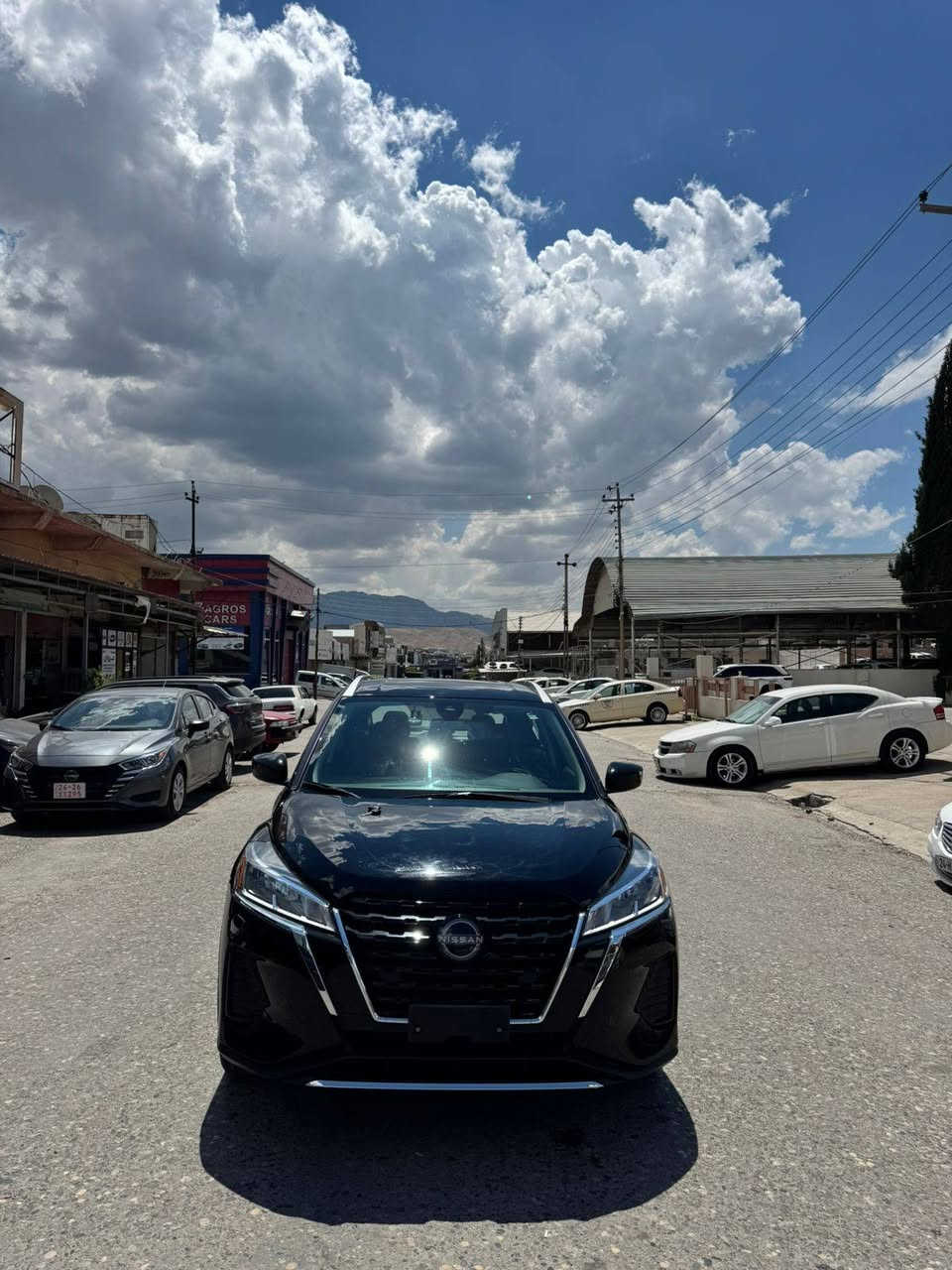 Nissan kicks. SV2024
سيارة مواصفات إيز في شاشة إلكترونية بصمة بريك. بصمة شاشة شبيهة، يعني السيارة مواصفات شغال عن بعد. سيارة كاتي
بابين صباخ بلى إرباك بلا دواخل بيتش مخلف كبس. بس بوب من جهات السائق
سعر 122ورقه مجال بصيط
*********** زاخو, دهوك
