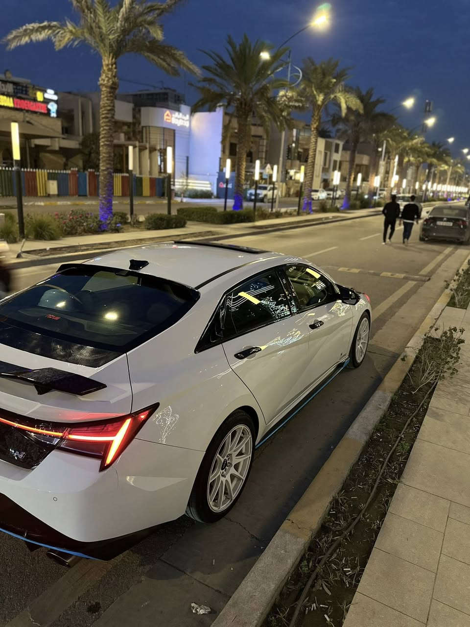 هيونداي النترا N (2022)🤍🔥
فول مواصفات💯

🚗 الممشى: 32 ألف فقط
🌞 فتحة سقف
📡 رادار جانبي أمامي وخلفي
🅿️ حساسات خلفية
📷 كاميرا خلفية
🎮 أربعة أنظمة قيادة (Eco / Normal / Sport / N Mode)
🪑 مقاعد جلد وكنتارة مع شعار N
🔥 بلكات ريسنك HKS
💡 إضاءة LED متغيرة عبر الهاتف
🛢️ Oil Catch Can أصلي
⚡ هوائية مع LED متغير عبر الهاتف
🧰 كماليات كاملة للسيارة حتى الداخل
🧼 سيارة مدارية ومسوّيلها أدامة كاملة
🔧 بدون نقص تُذكر
💥 جاملغ مبدل بلادي
🛠️ طرف بنيد بارد ومكحل ب العراق 
🔩 PDR بالباب الخلفي جهة السائق
📉 أثر ضربة خفيفة راجعة 100%
🎯 بدون صبغ نهائياً
🛡️ مكفولة من كير ومحرك وشاصي ودواخل
(♟️سياره حلوه ونضيفه وع ايدي ♟️)

بيع او مراوس بكورلا هايبرد🚗 

📮 السـعـر : ١٧٧ وبيها شي بسيط للشراي✅

مكان تواجد السيارة: بغداد - ظهر مستشفى اليرموك
رقم: *********** متوفر واتساب
