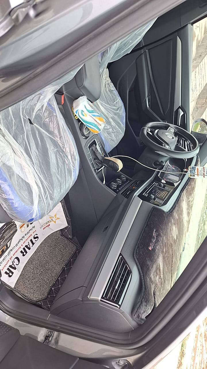 فولكس واكن جيتا Rline موديل 2020 محرك 1400L تيربو  حادثها بنيد وجاملغ ايسر وجاملغ خلفي جهة السايق فول مواصفات ماشية 78 ميل  السعر 135 وبيها مجال ***********
