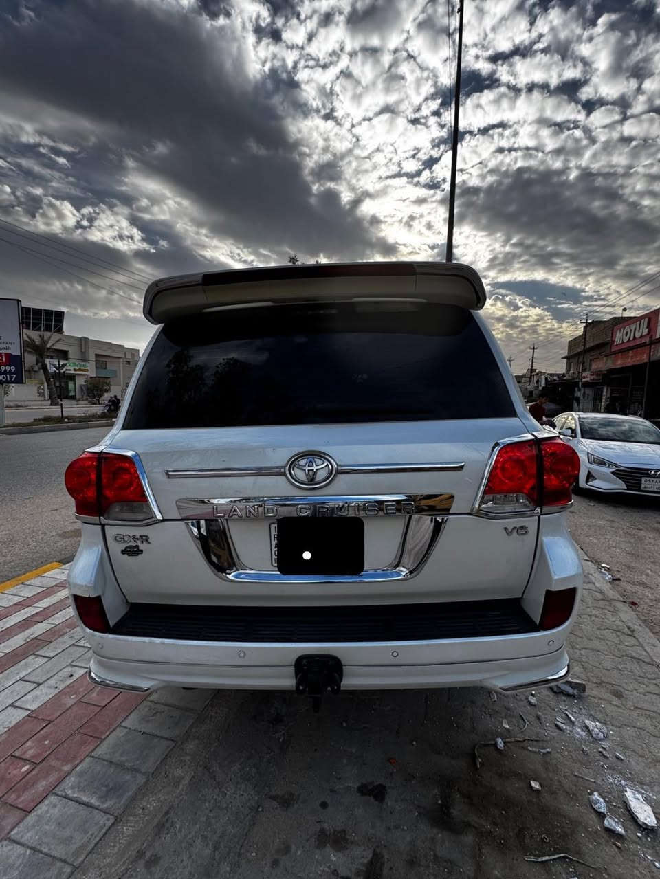 2009كفاله عامه من صبغ وتبديل وبارد 
بيه بس اثر بالبنيد مال فابلون قديم رقم بغداد
مكانه نجف *********** 
سعره 290 مع المجال
