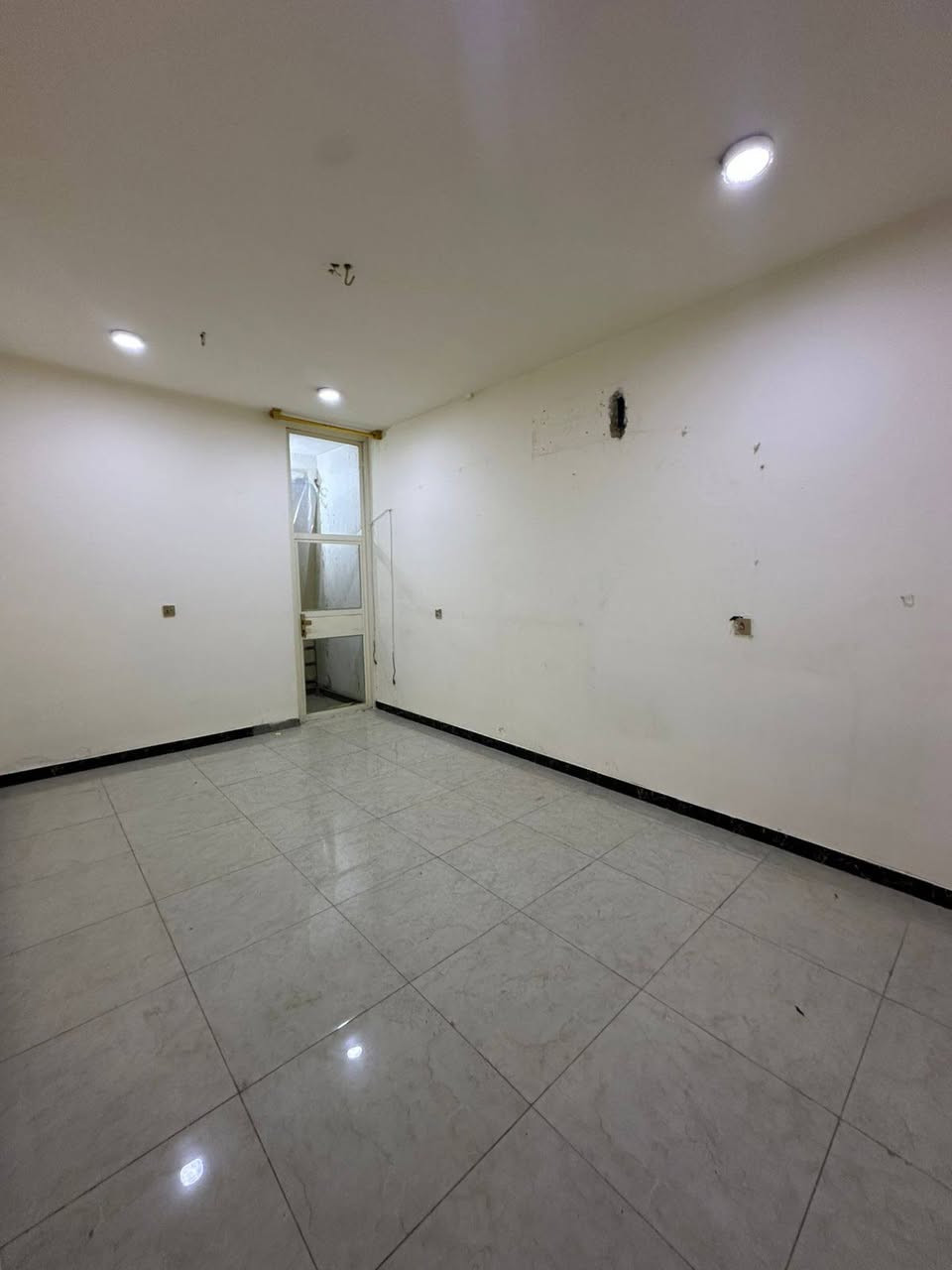 للأيجار في #السيدية 📍
شقه طابق اول مودرن مساحه 150 متر 🔶

تحتوي على مدخلين 2 نوم وصاله ومطبخ  وخدمات عدد 3 ✅

موقع السيديه شارع التجاري 📍

الايجار  700  الف قفل 🔒 
______________________________________

للأستفسار اكثر تفضلو بزياره مكتب الطائي للعقار 💎

السيديه شارع المركز عماره شركه السراب للمطابخ ✔️

او الأستفسار ع الارقام ادناه 📞↘️↘️ (متوفر واتساب )📌🔛
***********
