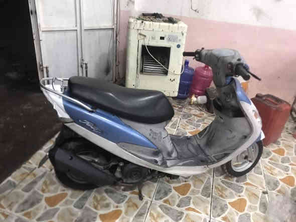 سلام عليك دراجة منغولي للبيع محرك بلادي 49مامفتوح جراد مال رمبة اشاير شخالة سلف شغال لايت شغال بكلايت شغال هورن شغال صالنصة FMدراجة ناشفة مكفولة مال رمبة صارلهة اربع شور من مطعهة لسعر 675 وبيهة مجال قليل رقمي***********
