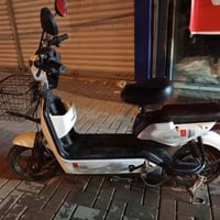 دراجه شحن للبيع نضيفه صار 3 اشهر من اشتريتها جديده ونضيفه السعر 250 ال...