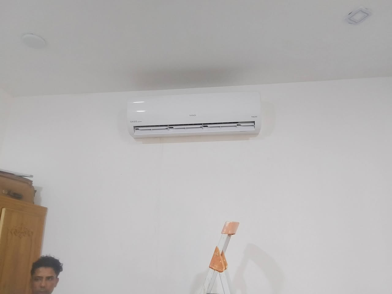شد وفتح وغسل سبالت
واتساب 
***********
يوجد شد سبالت ❄️
فتح ونقل سبالت🏞️
تغير مكان السبالت 🔅
غسل سبالت فحص وشحن غاز السبالت
