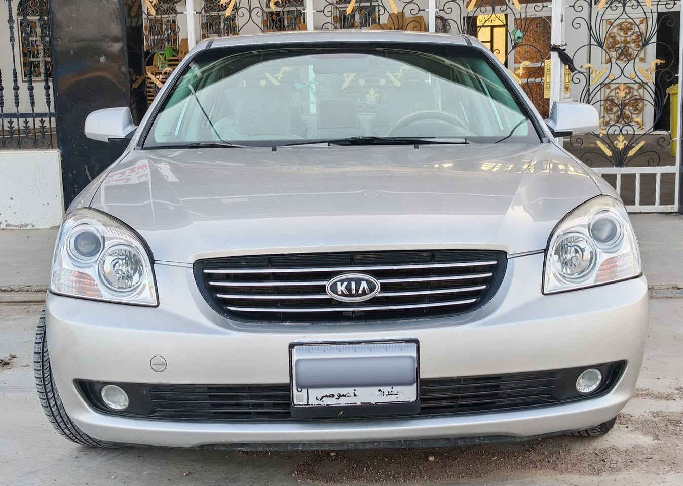 اوبتما وارد امريكي 2008 رقم بغداد 
محرك 2400 دوش 
سيارة ماشية 200 حدادية جديدة تبريد شغال تدفئ كير محرك خير من الله 
سونار مرفق مع صور ***********
