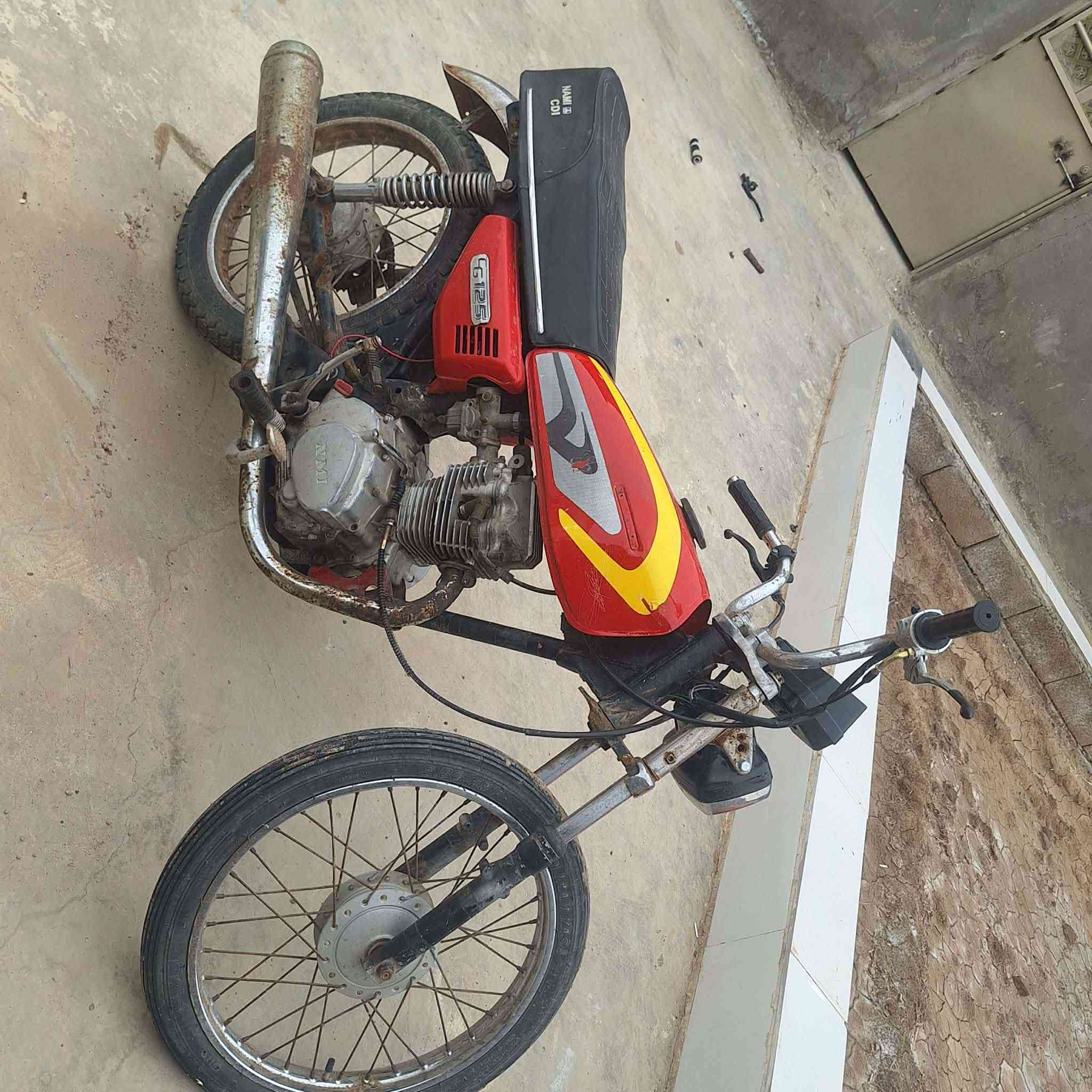 السلام عليكم دراجه للبيع السعر 250وبيه مجال 
***********
