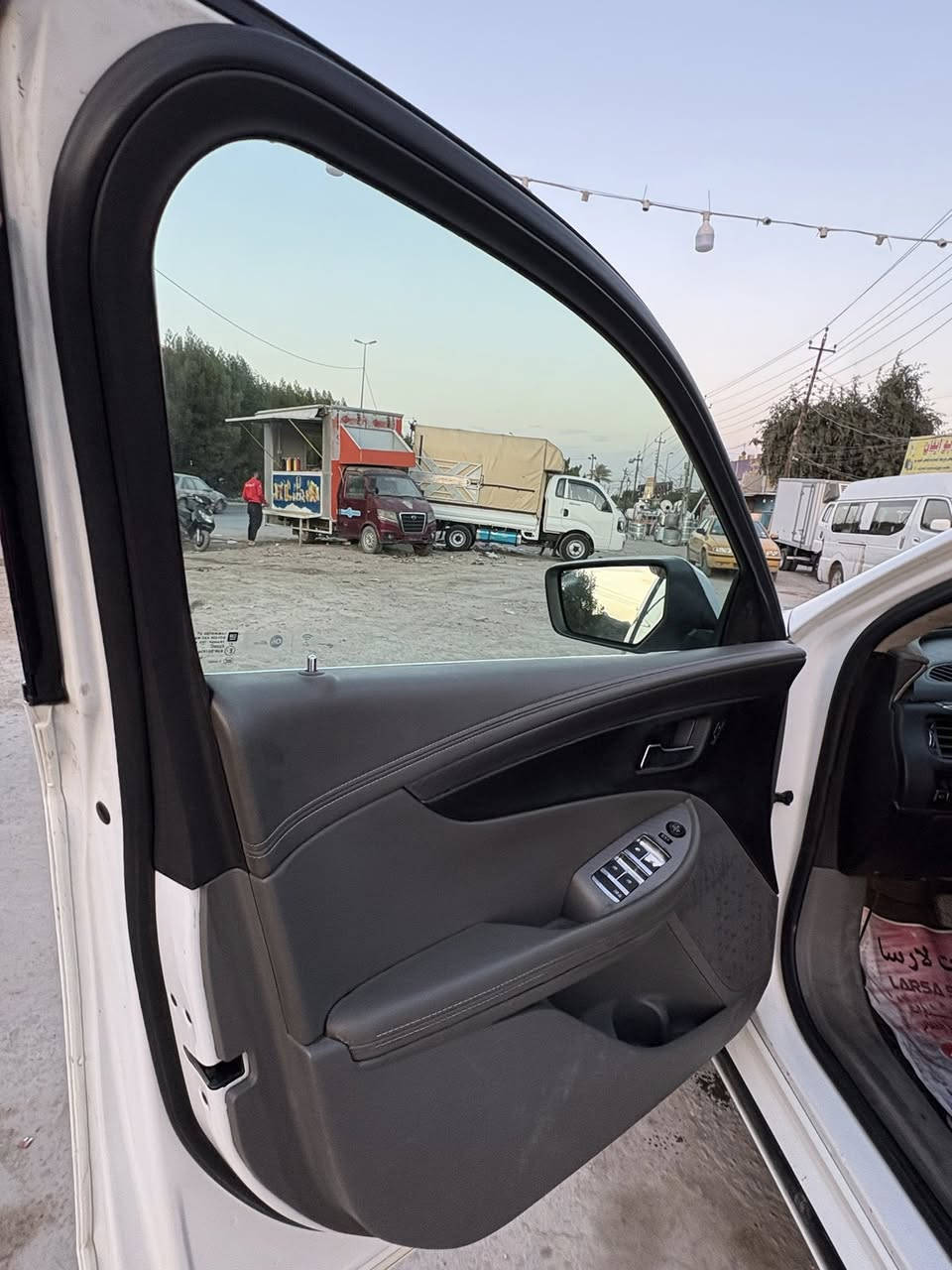 سلام عليكم انباله المديل 2017 وراد امريكي الضرر جامغلين وبنيد الاماميات جنتنه من سليمانيه ب 2020 ب 160 وسياره خير من الله جايه على ايدي ما بيه نقص بس دعامة اماميه  تحويل ب اسمي محرك 2400 وميحتاج اسولف على انباله معروف مواصفات نص الرقم *********** رصيد
 واتساب ***********. من رخصت الادمن المحترم السعر ١٣٠
