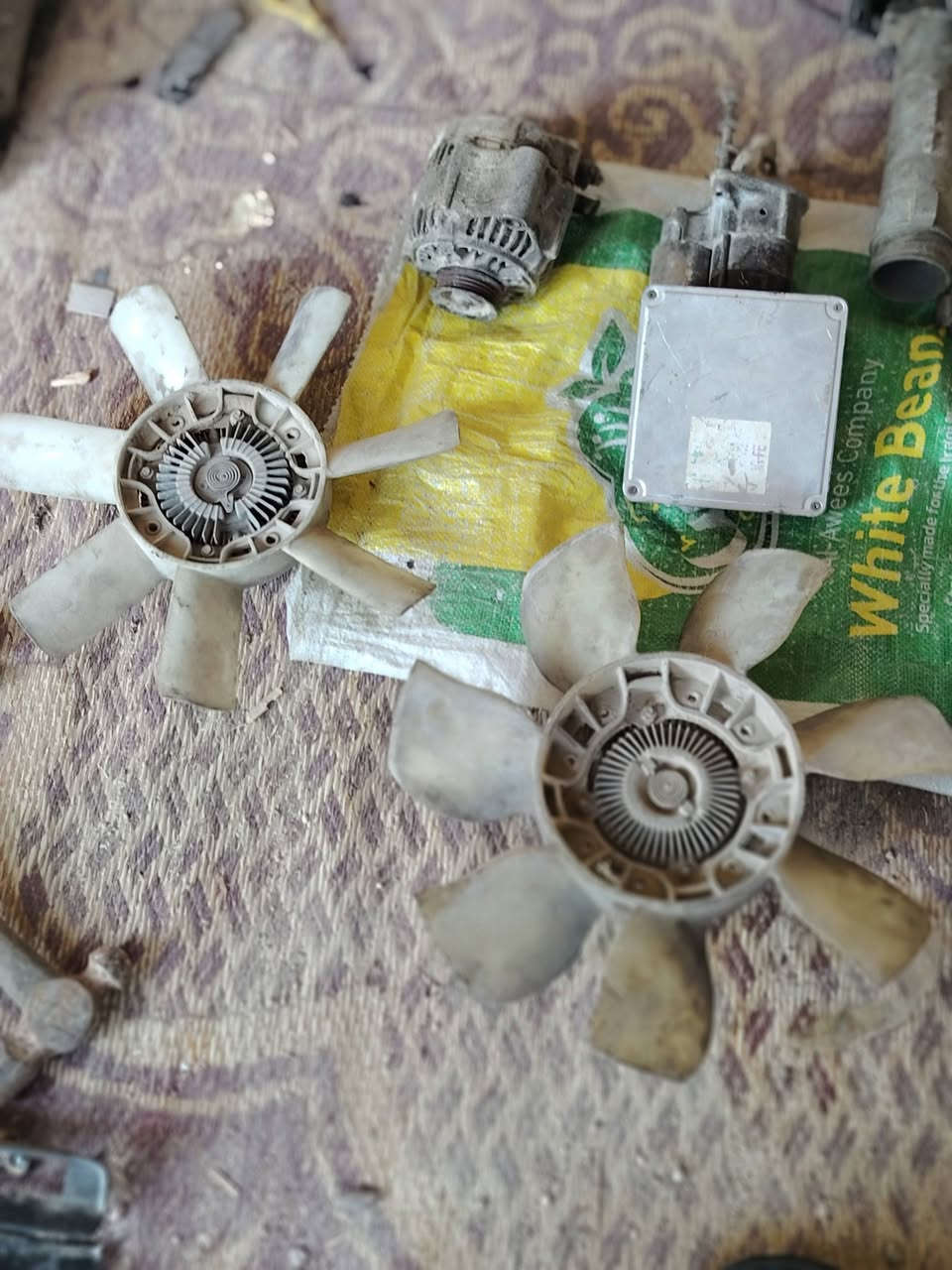 غراض مارك عضم 
للبيع vvtرقم الموبايل***********
