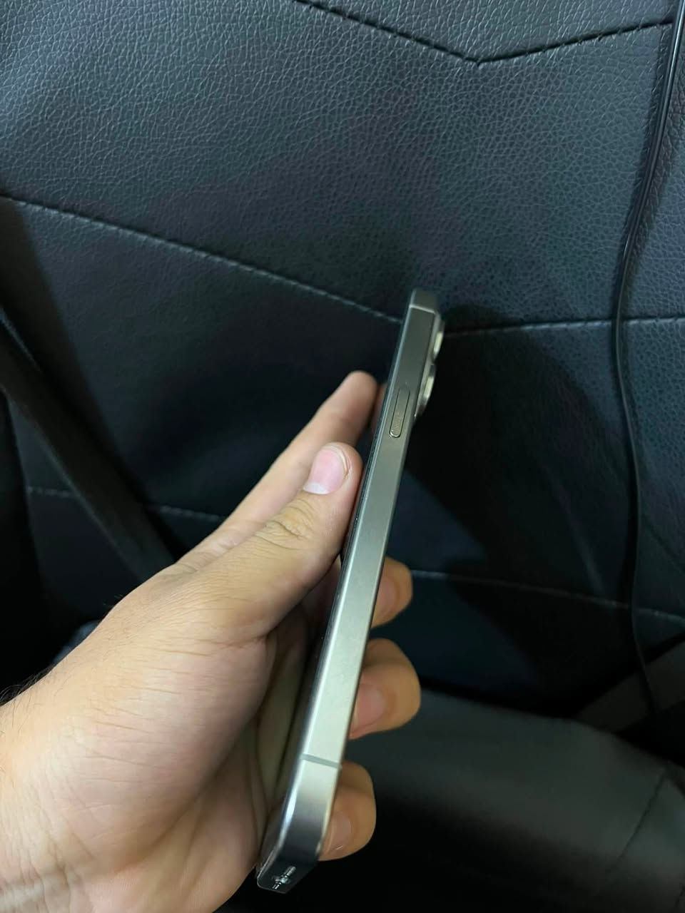 السلام عليكم أيفون 15 برو ماكس ذاكره 256 بطاريه 82اصل مكفول كفاله عامه وين متريد افحص شخطه وحده بشاشه ماكو شخطه وحده بشاصي ماكو الجهاز يخبل امانه الله 
فقط ضهره بي فطور 
سعره ب ٨٩٠ 
مكاني حله بكرلي قرب مستشفى الضامن 
***********
