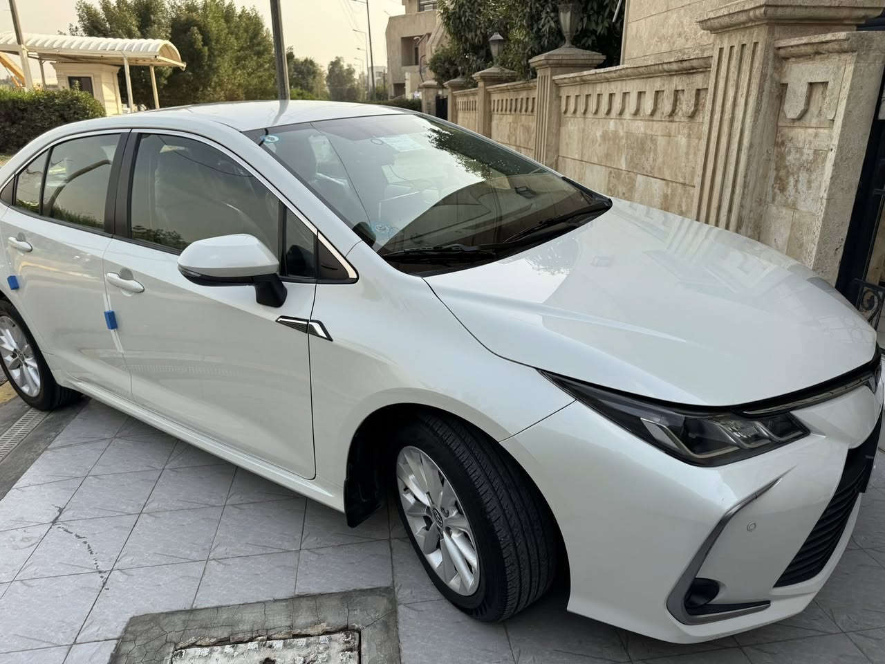 كورلا  خليجي  ٢٠٢٠ (SAS)    مكفوله  محرك ١٨٠٠ بانزين
رقم بغداد  بأسمي مكفوله  استلام شركه عله ايدينه     بصمه   كيجات ليزريه  مري شفط  تحكم ستيرن  حساسات امام خلفي  لد نهاري تبريد قطعتين  ماشيه ٥٧ الف السيارة    نظيفه جدآ وبدون اي نقص  السعر   ١٦٨ $  ( قفل  نهايته  )
مكان السياره بغداد حي القادسيه 
***********
