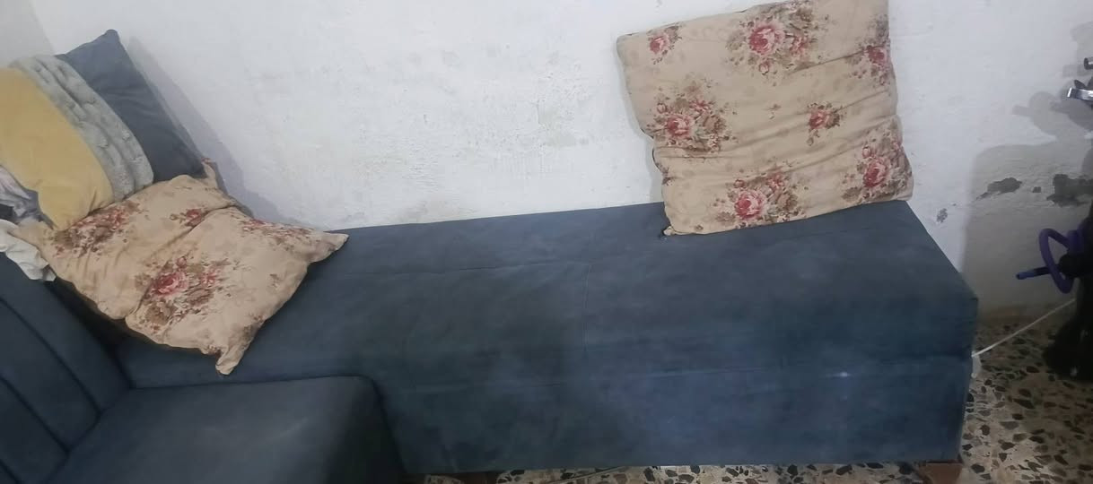 سلام عليكم تخم لبيع عشرة مقاعد تركي السعر 225 الف اوبي مجال شعله ام نجم ***********
