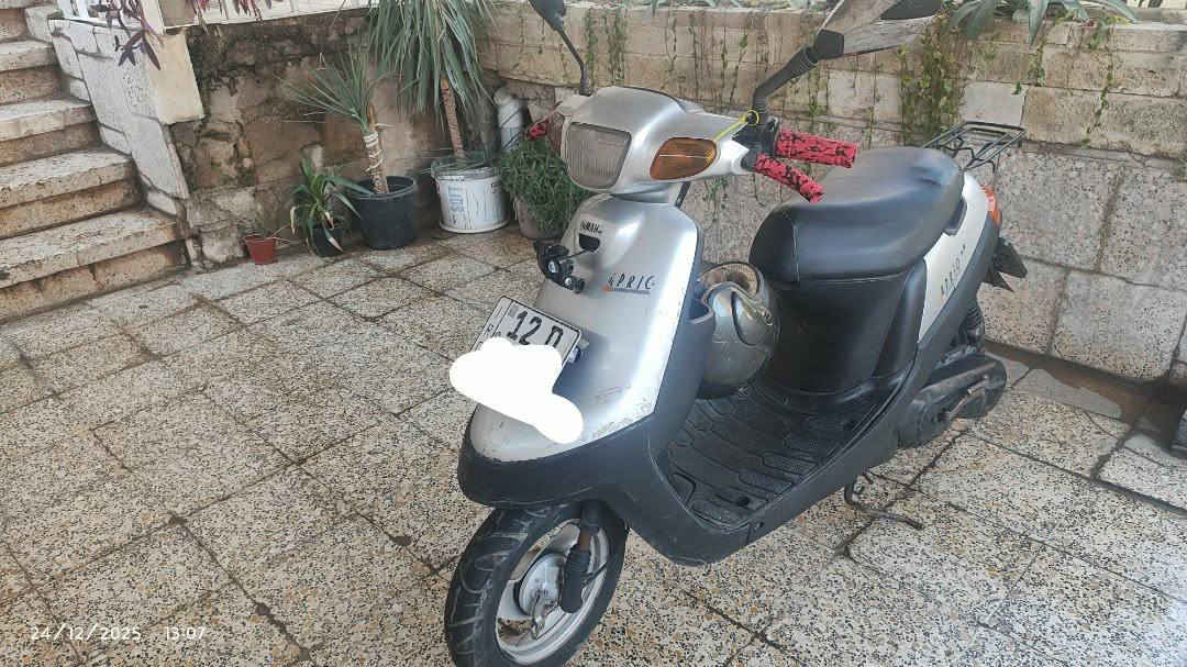 ماطور بوتين للبيع شاصي شرط.  مرقم باسمي  وايرمنيه شغاله. فقط. سلف. فحمات.. معمر.
تواصل فيس   والرقم ***********
السعر. مليون و 100 الف وبي. مجال بسيط.
