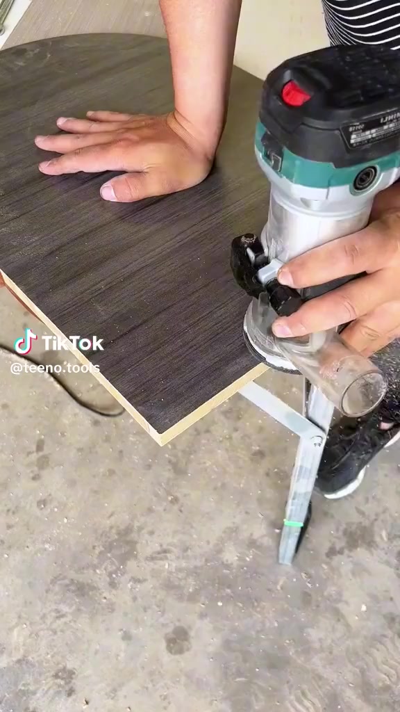 السلام عليكم شباب عندي هاذا الجهاز بل كارتون سلت عل سعره 40يمي فقط 20الف وبل شرط انطيك رقمي *********** المكان حزيران كركوك
