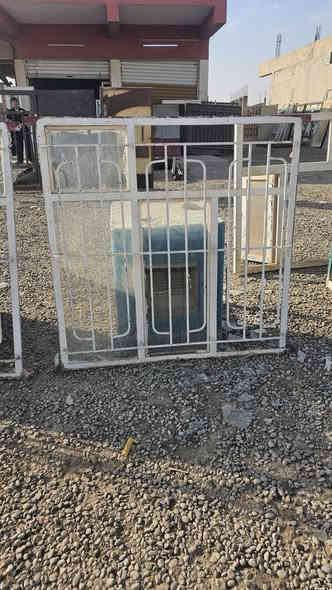 شبابيك وأبواب مستعملة للبيع طريق اربيل الموصل مفرق باصخرة 
*********** للإستفسار

