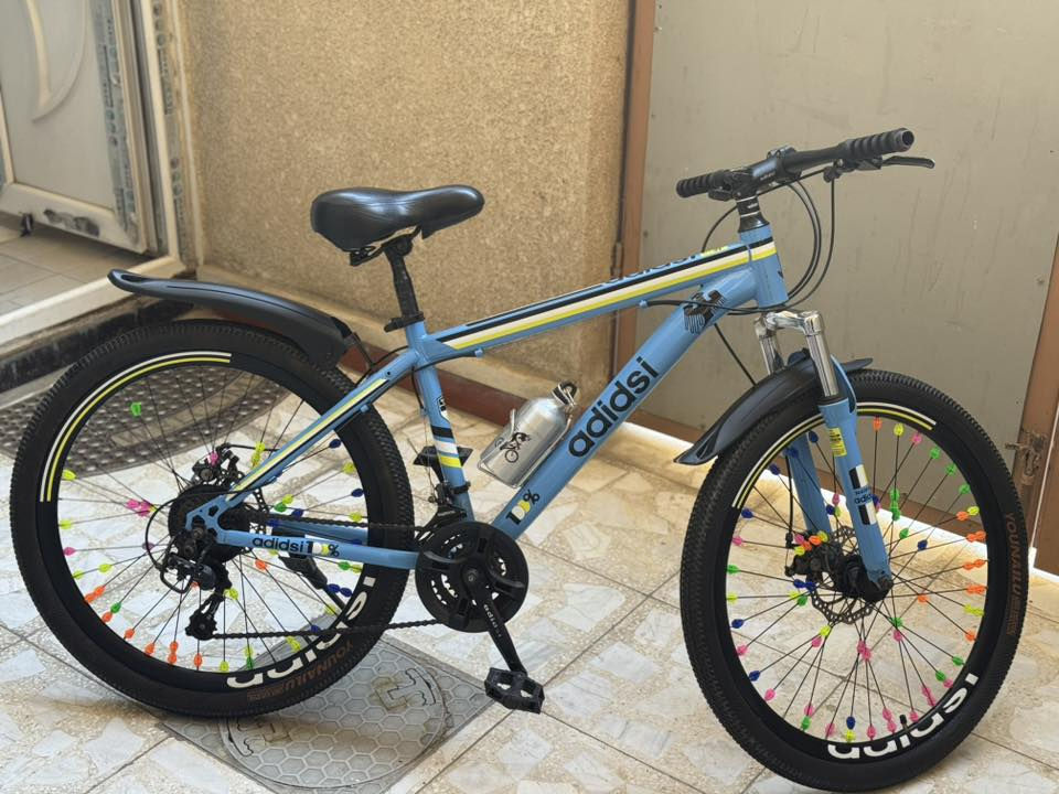 السلام عليكم بإيسكل مستعمل قليل بايسكل حجم 26 نضيف كلش
السعر : 110 بي مجال
 بسيط العنوان:حي اور فلكه صباح الخياط
الرقم: ***********
