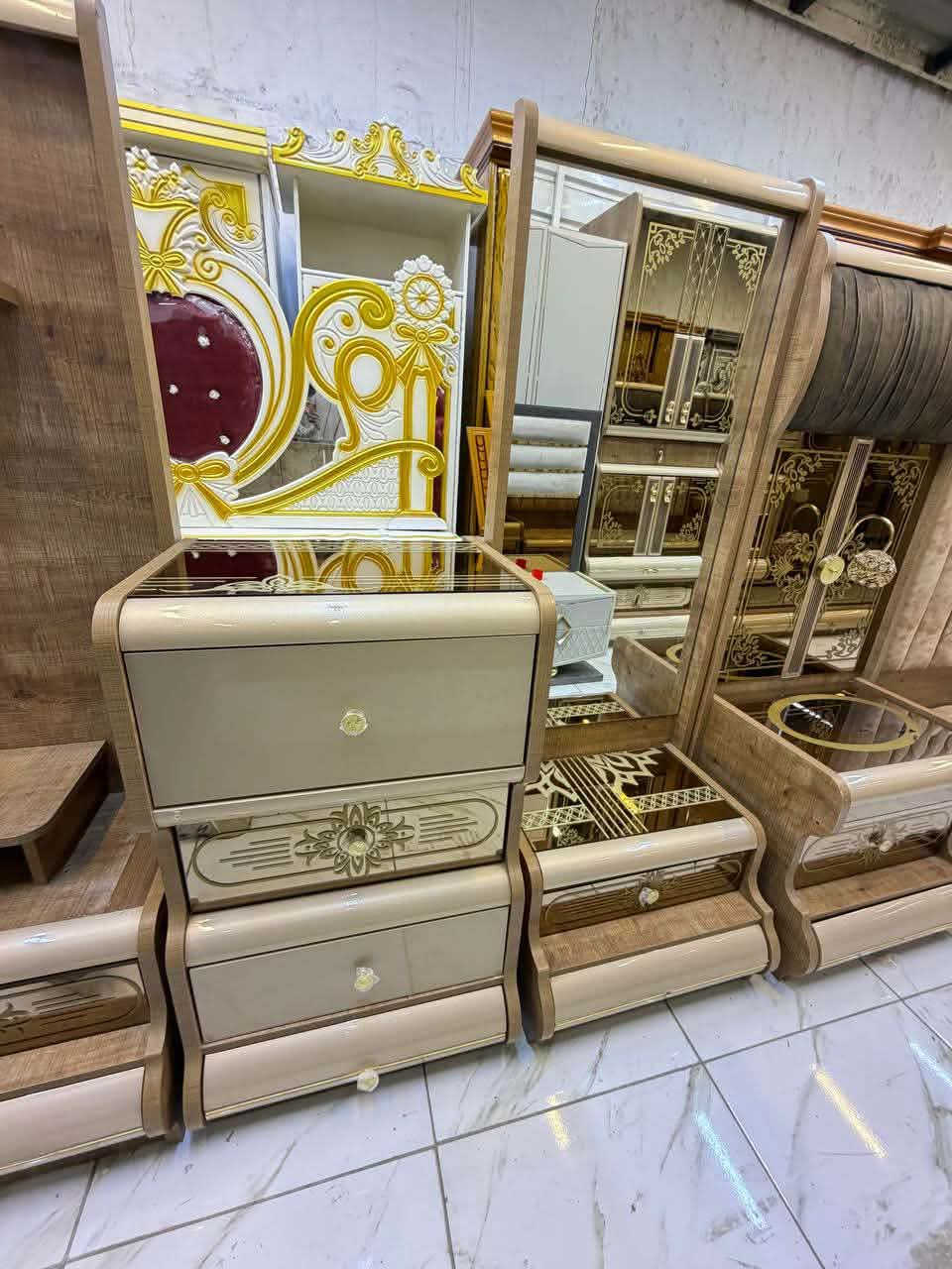 غرفة نوم مستخدمة نضافة 90‎%‎
عدد القطع 11 

شغل ثقيل 

نضام بيبان 

سكك هايدروليك 

سرير جك مخزن 

ملكي 

لون مميز 

كوالتي عالي 

سعرها مليون و900

شد و نقل داخل بغداد مجاني


**إذا كنت صاحب هذا الإعلان وتريد حذفه لأي سبب، رجاءا أرسل رسالة إلى الدعم الفني**