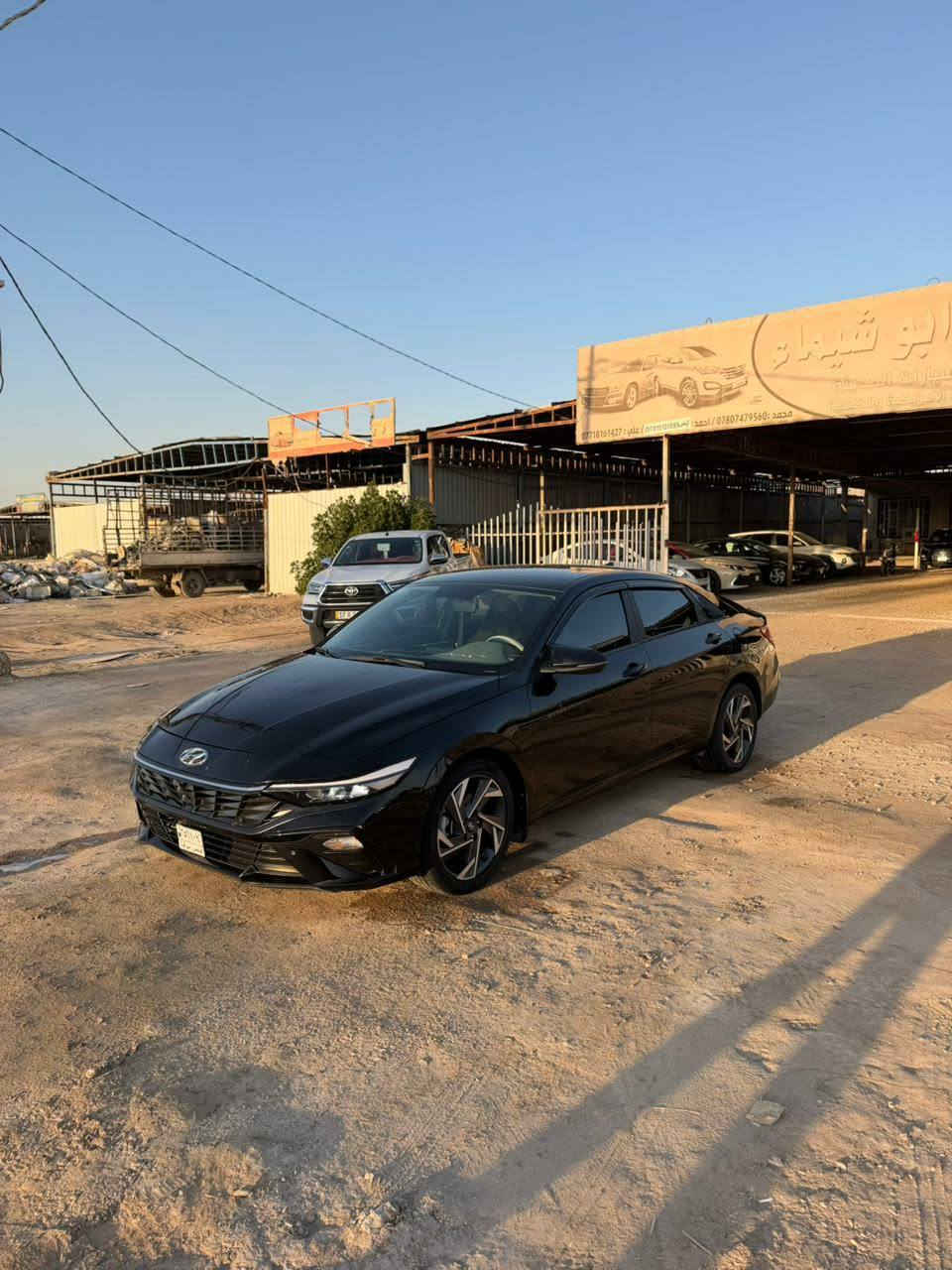 السلام عليكم للبيع هونداي النترا موديل 2024 خليجي بيها قطعتين تبديل جاملغ باب فقط  السياره حره تترقم جميع المحافظات محرك 2000 فول مواصفات ما عدا فتحه تبريد قطعتين تخم تواير كير محرك شرط سياره كرتون جديده العنوان السماوه قضاء الرميثه رقم الهاتف ***********
