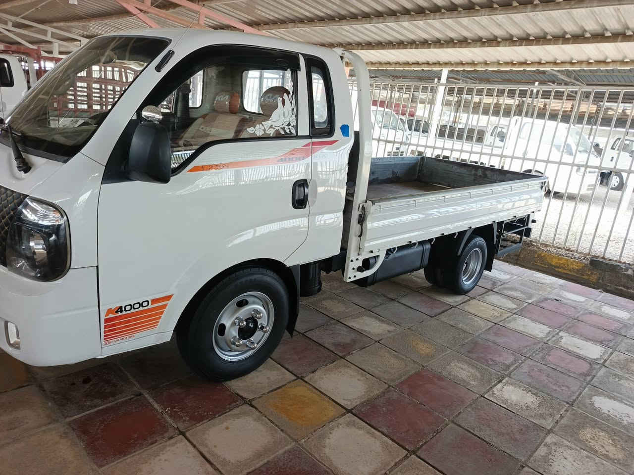 سلام عليكم سياره فحل موديل 13 رقم بابل  سياره مالةجناي كير مكينه شاصي واكسل وتخم تاير سياره كلش نضيفه بيه ضربه بربع لأيمن ل باقي كفاله عامه  سياره على برغي سعر 110 وبيه مجال حق جيه   عنوان محافظة بابل مركز مدينه***********
