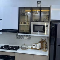 كونتر 2*4  MDF اصلي مع الاجهزة للبيع  07705064528