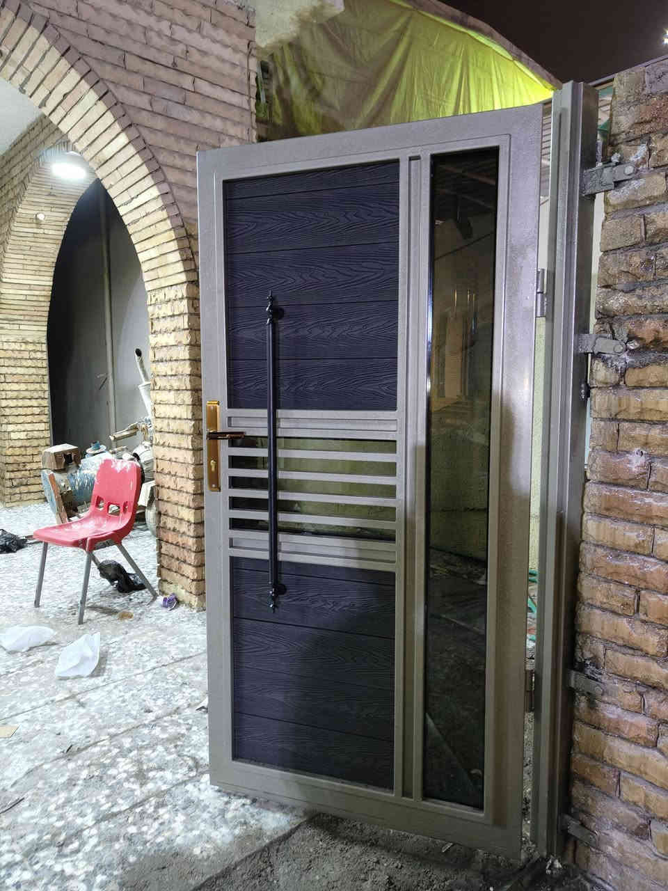 حدادة الاعتماد ..للابواب والشبابيك والمحجرات 
والسقاف وكل ما يخص الحدادة  ..وانسب الأسعار 
بصره قبله حي المهندسين  ...للإستفسار 
  ***********     ***********  ابو حسين
