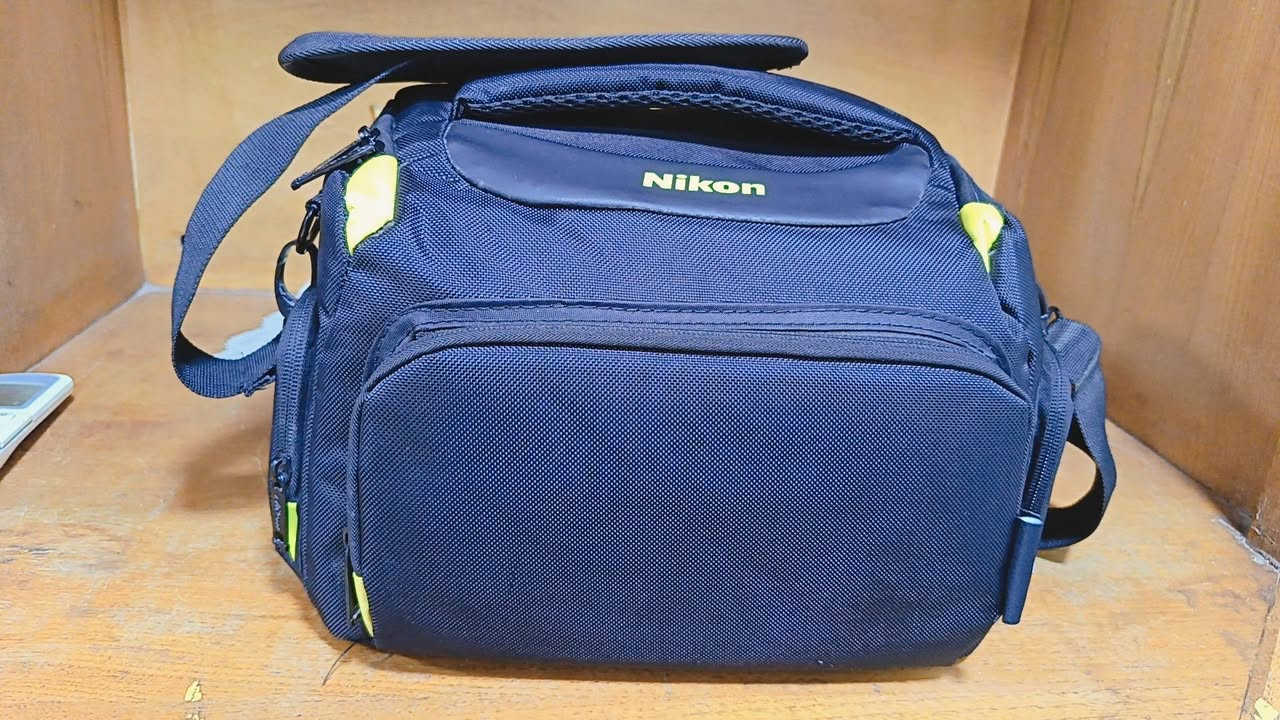 كاميرا 
📸 للبيع Nikon 
R 32
750D • نظيفة 99%
 ✨
 • ويّاها كل الملحقات الأصلية 🎒
 • صور فورية بحجم كبير ومميز 🖼️
 • مناسبة للرحلات، الحفلات، والذكريات ❤️
مع جميع ملحقاتها والجنطه 
السعر  
مليون 100 وبيه مجال


**إذا كنت صاحب هذا الإعلان وتريد حذفه لأي سبب، رجاءا أرسل رسالة إلى الدعم الفني**
