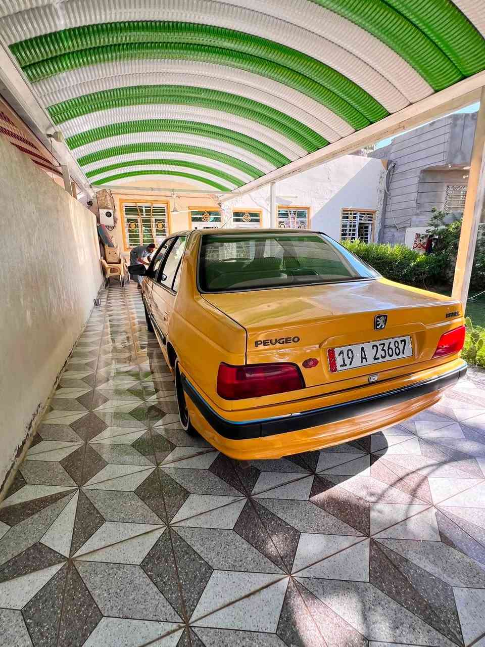 السلامً عليكم حبايب بيجو. بارص ٢٠١٥ السياره تحفه  جديده بمعنه الكلمه مكفوله فقط بنيد مبدل كير ومحرك بالجيس تبريد ثلج تخمً تاير خط ابيضّ تحويل مباشر تحويل مباشر  شواصي  جدد السياره شرط مابيههً خياس السعر ٤٢ وبيههً مجال مكاني كربلاء الحسينيه ***********
