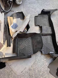 ارضيات كورلا هايبرد نضيفات ماطولن شهر يمي بس ، السعر 65 الف مكاني بغدا...