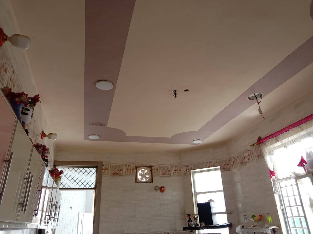 دار للبيع مساحة 365متر شارع بيت شلاكة فرع العوادل طابوا زراعي سند 25 
التفاصيل
اسقبال 84 مطبخ 64 غرف نوم عدد 2 
24*5
صحيات عدد3
2خارجي 1داخلي
بناء 2023
كامل بدون اي نقص
فول خدمات ماء مجاري كهرباء خط تلفون
للاستفسار مراجعة مكتب سما بلدروز للعقار مدخل شارع العلوة
***********
