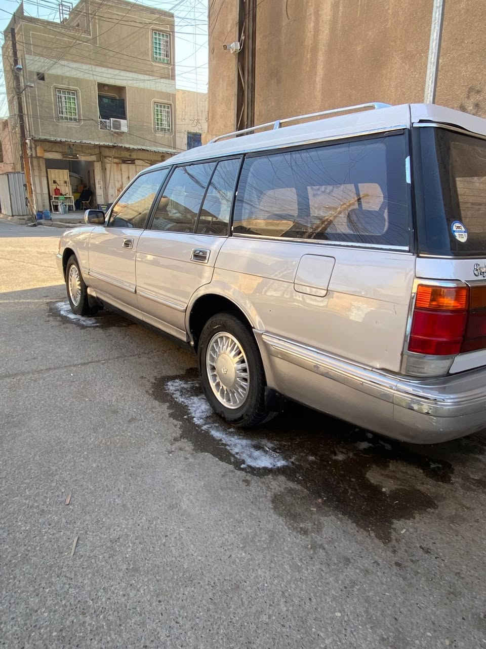 السلام عليكم
أرنب ستيشن 
موديل ١٩٩١ 
٧ راكب 
مكينة ٢٥٠٠ 
رقم انكليزي بغداد 
سنوية ٢٠٣١ جديدة 

السعر ٧٨ وبيها مجال 
***********
