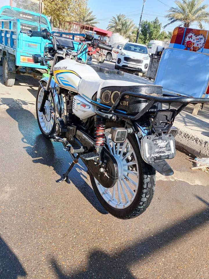 السلام عليكم شباب موديل ٢٥ بيعه مستعجل قفله ٥٠٠ مكاني بغداد الخط مفتوح فقط شراي فقط ***********
