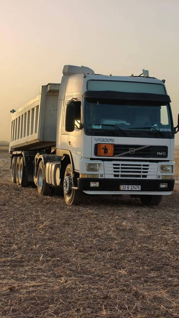 ڤالڤو شخاط 2002 FM سحال خلفي  تك تاير سيارة خير من الله اكسل محرك كلشي بشرط مربوط نساف بودي CNC مابي عيب *********** لاستفسار
