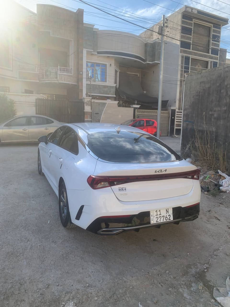 السلام عليكم K5 للبيع موديل ٢٠٢٣ رقم بغداد بسمي سنويه جديده سياره ضربتها كلش بسيط مثل ماواضحه بالصوره السياره تيربو 16
السعر ١٧٠
العنوان الغزاليه 
هاتف ***********
