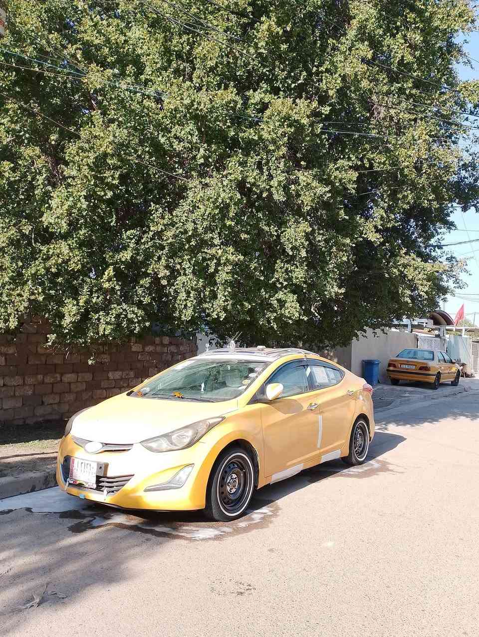 السلام عليكم النترة مديل 2011  فول عده فتحه اشاشه حساسات مري شفط كشنات هيتر  بدون حادث سياره كفاله عامه عده دوسه فقط بدون دواخل سياره بجم كبس حوض جديد سياره وضع شركه خير من الله صدر خلفي امامي جدد تخم تاير خط ابيض داخله جدد مكينه جديده كير تبريد قلج 🥶منضومه شاده جديده مشط ستيرن جديد سياره متعوب عليه خارج داخل رقم بابل مشروع وطني تحويل رقم انكليزي باقي عل ستلام سنويه لل28 سياره تجي وشوف بعينك سياره سعر 93 بيه مجال مكاني بغداد زعفرانيه رقمي ***********
*********** سياره بدون سيبايه 👍🏻
